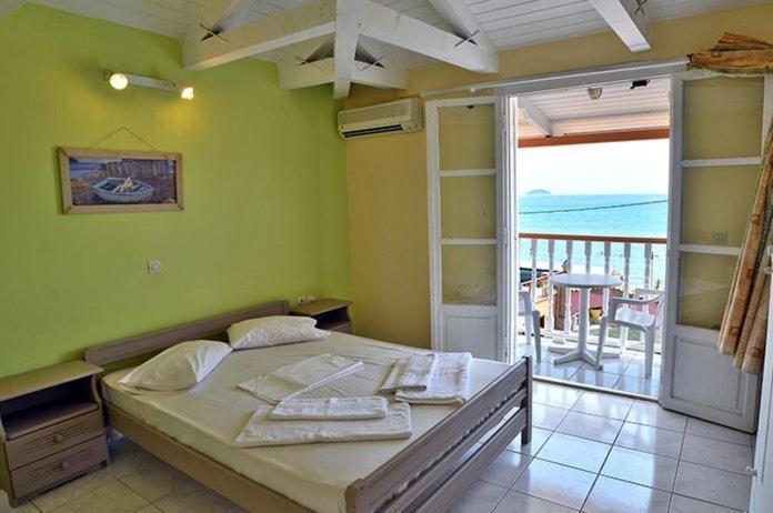 Turtle Beach Agios Sostis  外观 照片